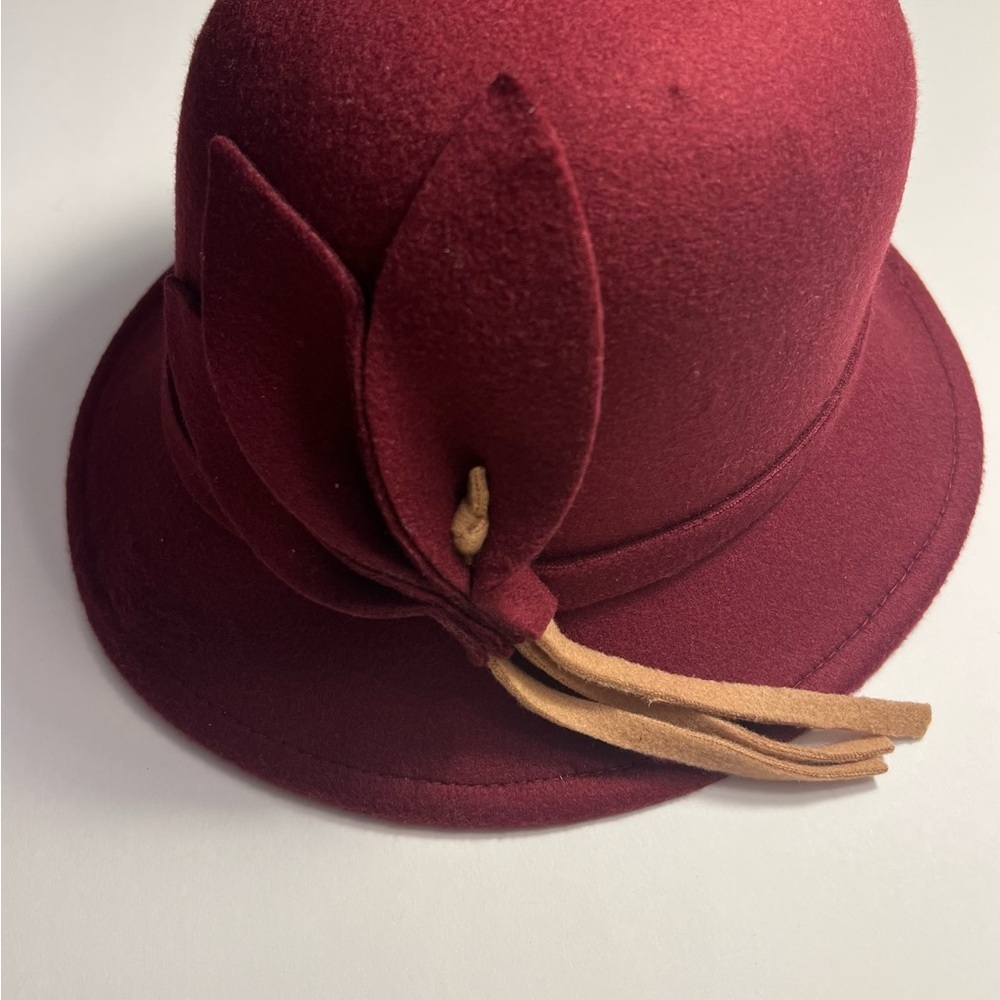 Elegant Burgundy & Tan Cloche Hat with Decorative Detail | Vintage-Inspired Fall - Picture 9 of 10
